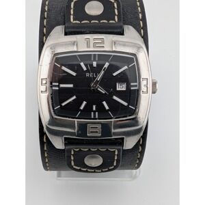 Relic Mens Watch 39mm Case Black Dial Leather Bund Strap- New Battery